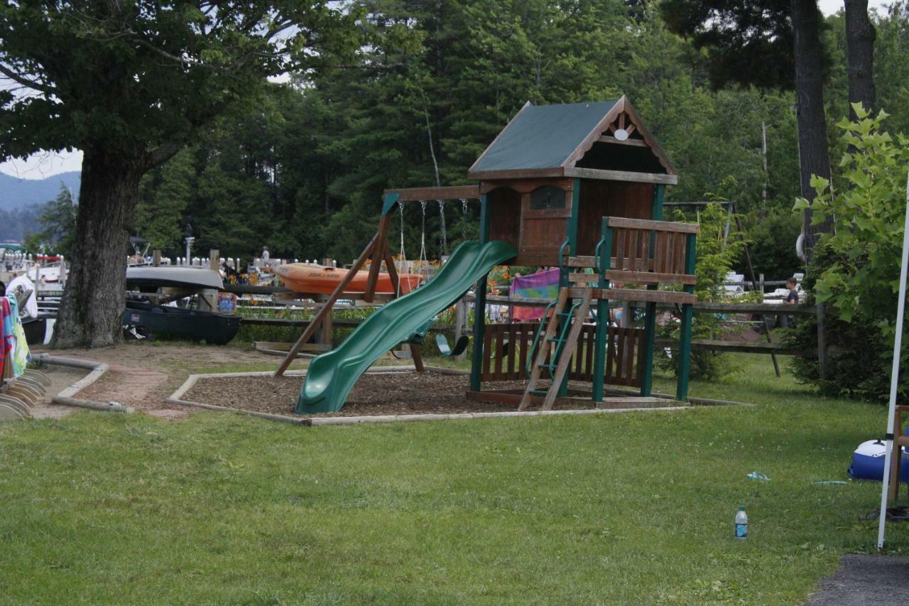 Blue Lagoon Resort Lake George Exterior photo